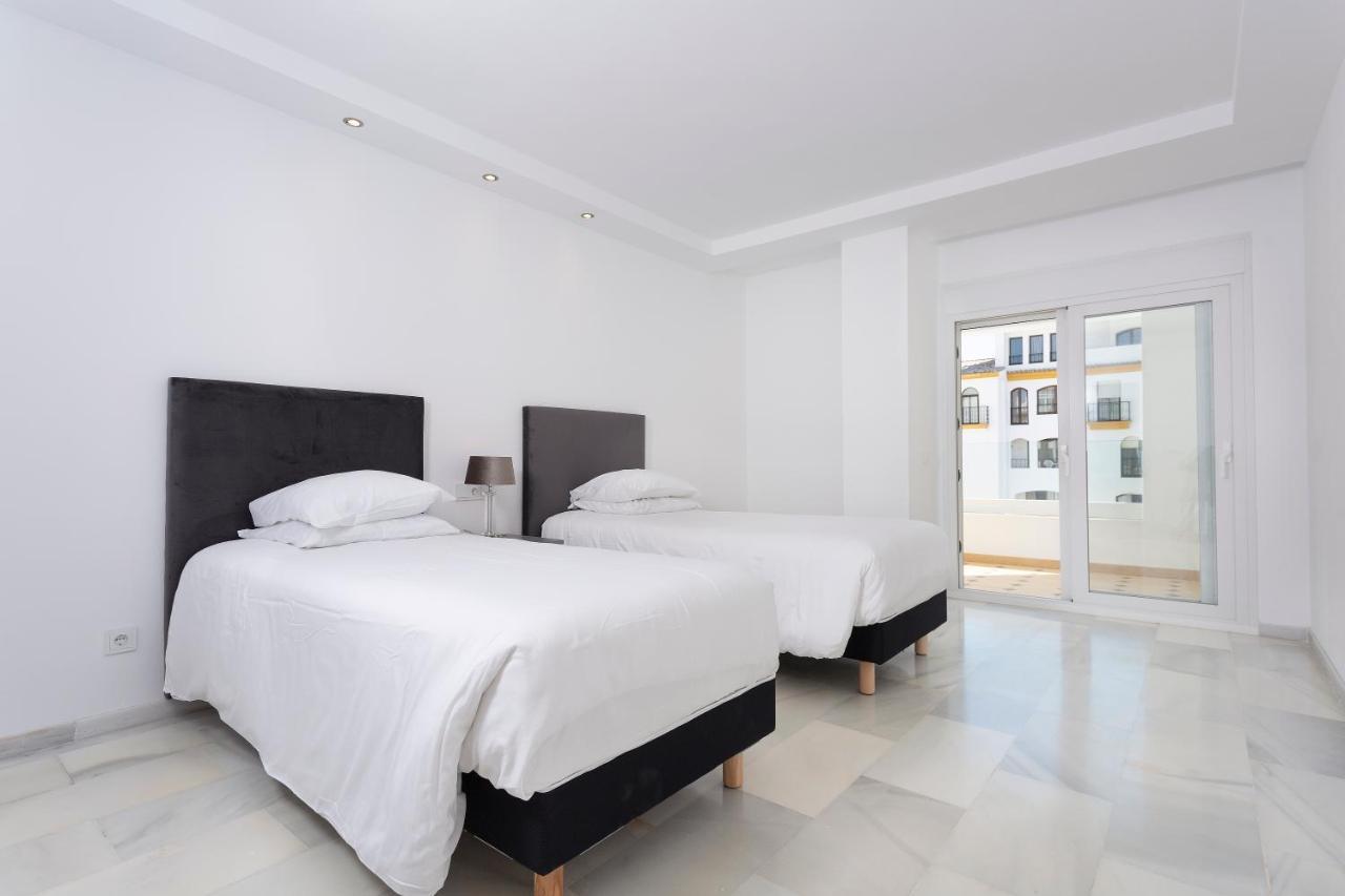 B51 Executive Flats Marbella Aparthotel Εξωτερικό φωτογραφία